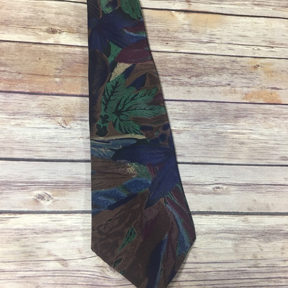 Vintage bugle boy men’s tie